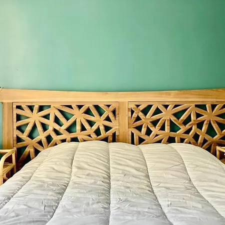 Elegant Boheme 11e Апартаменты *